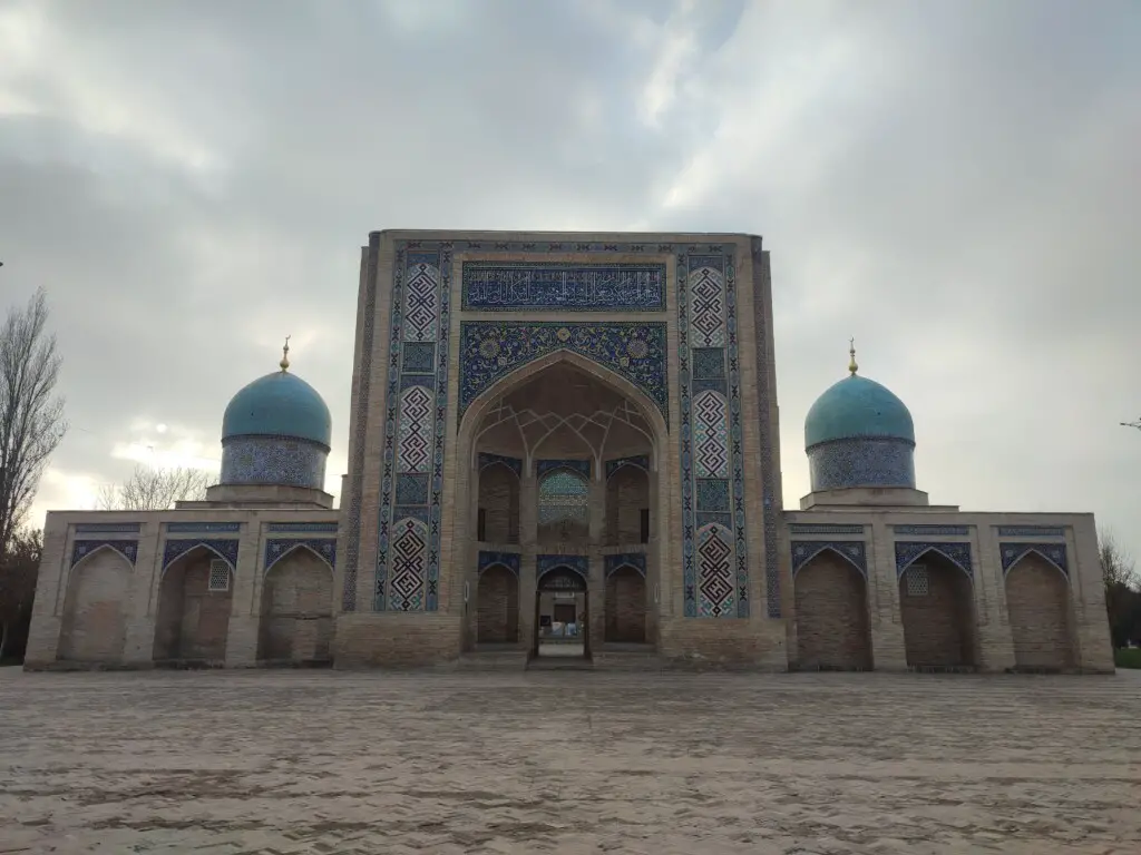 One of the madrasahs in the Hazrati Imam Complex. Hazrati Imam must be on your to-visit list when in Tashkent.