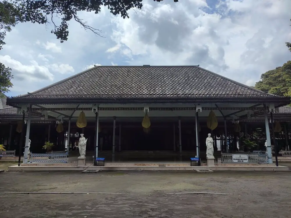 Inside Keraton Surakarta