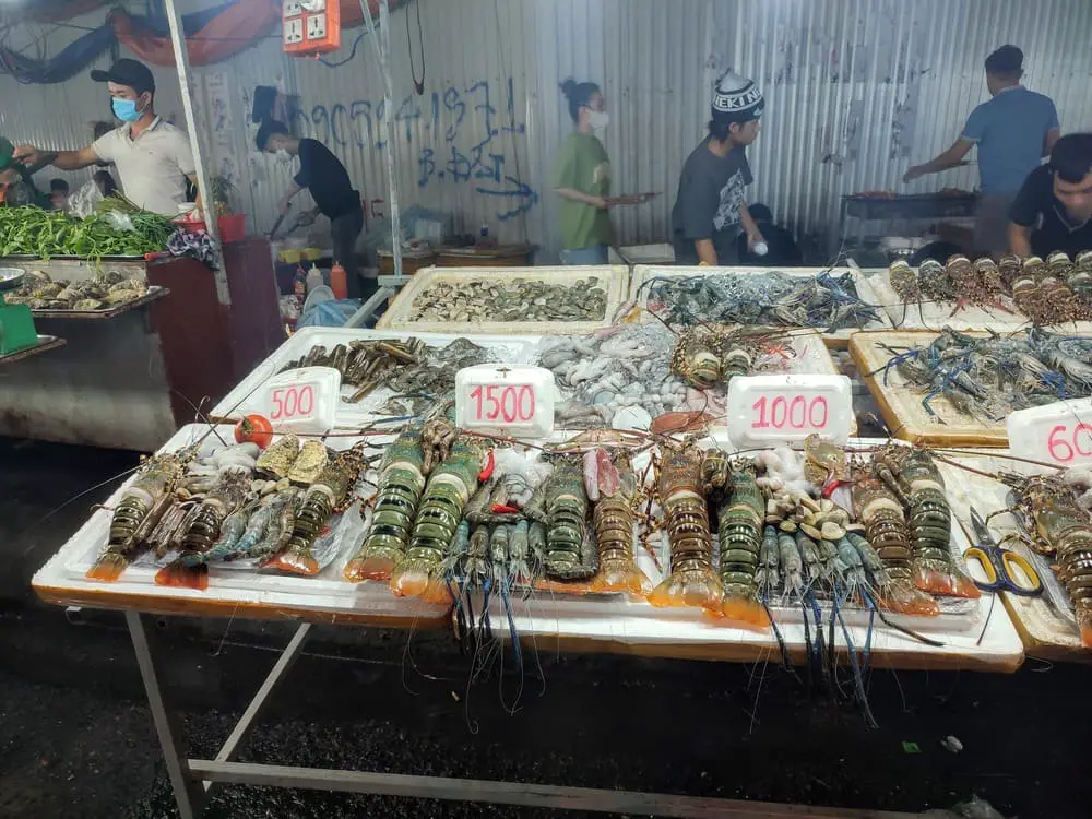 Seafood at Chợ Đêm Sơn Trà Night Market