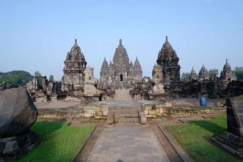 Candi Sewu from the front