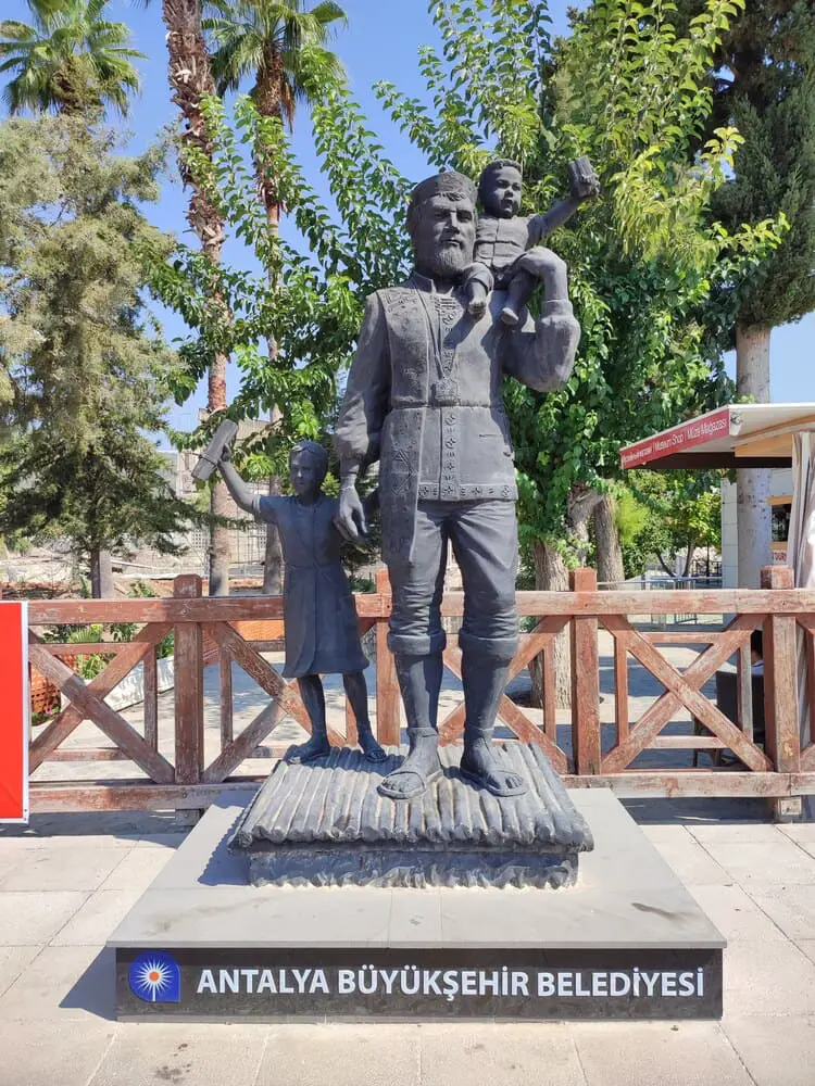 St. Nicholas with kids statue in Demre