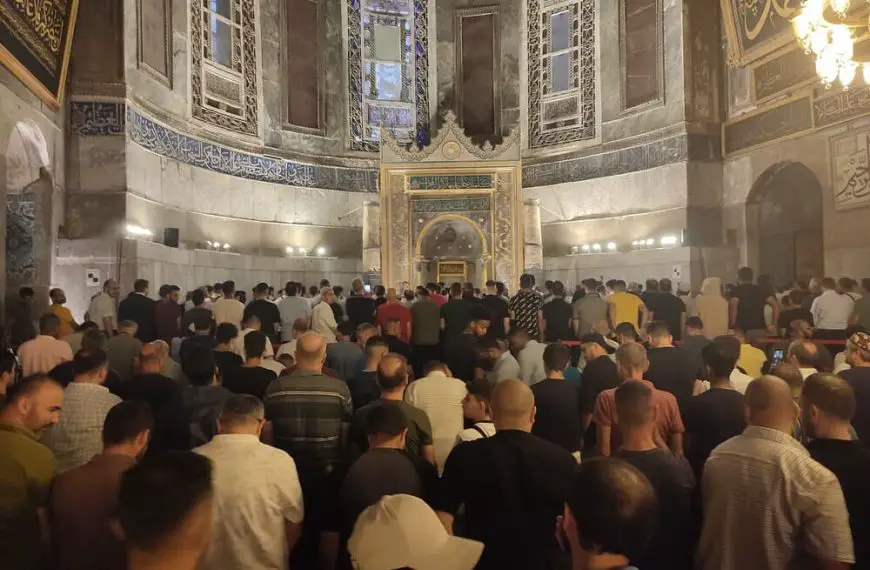 Muslims gathered for the Maghrib Muslim prayer in Hagia Sophia