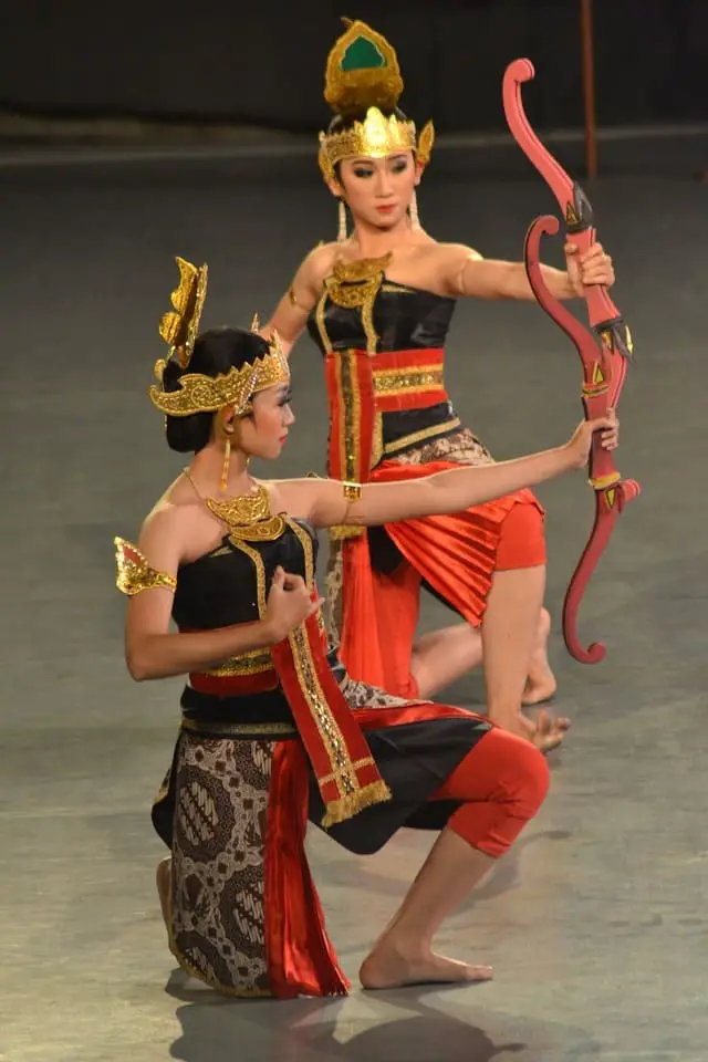 Two archers with boys on the stage of the Ramayana Ballet