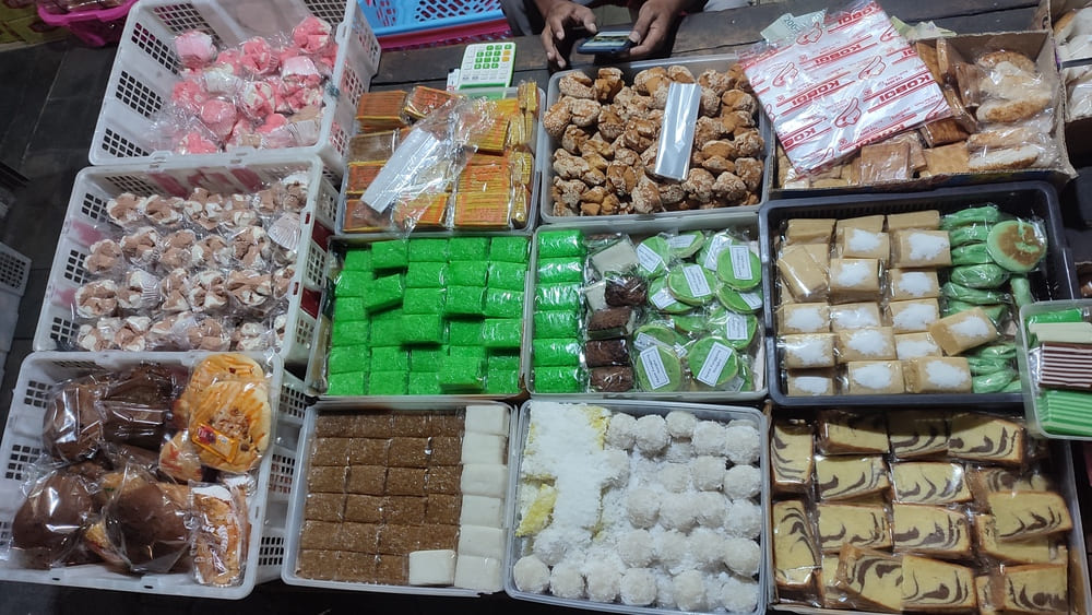Mix of Indonesian desserts on a table