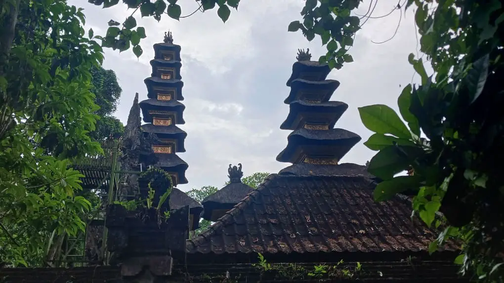 A balinese pura (temple)