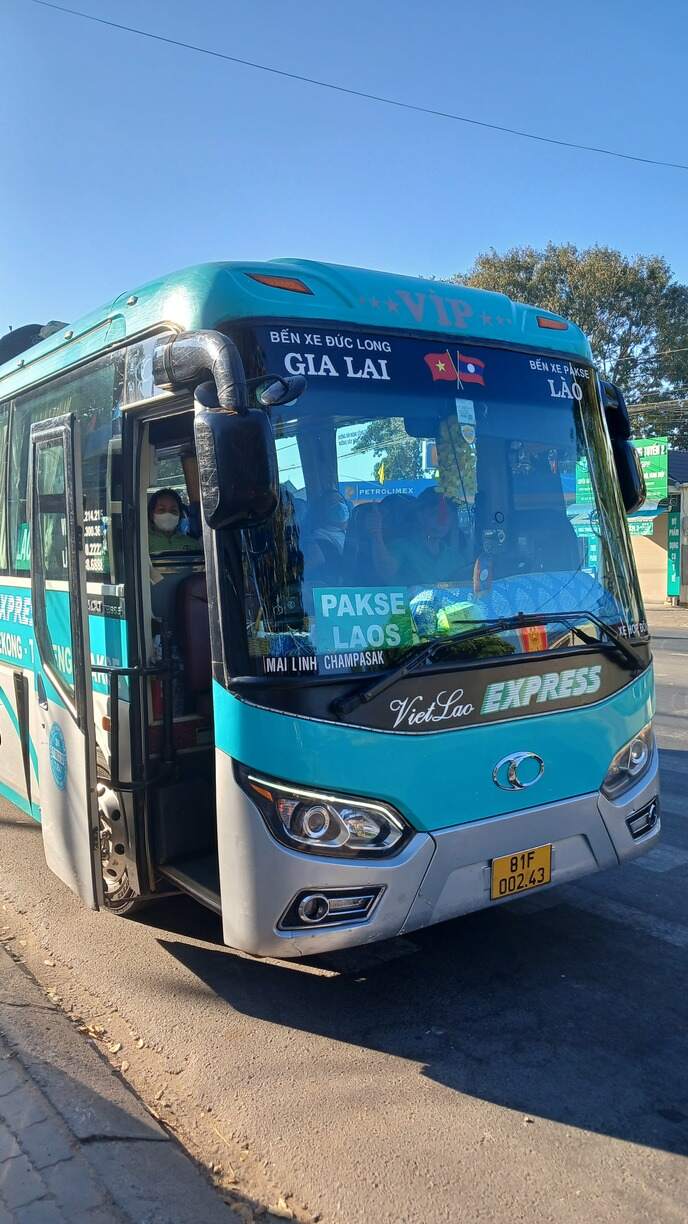 How to get from Kon Tum to Pakse by bus (2024)