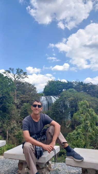 Simon posing in front of Elephant Waterfall