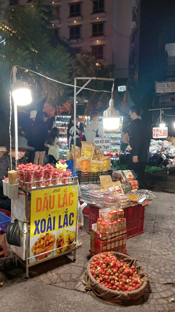 strawberries vendor