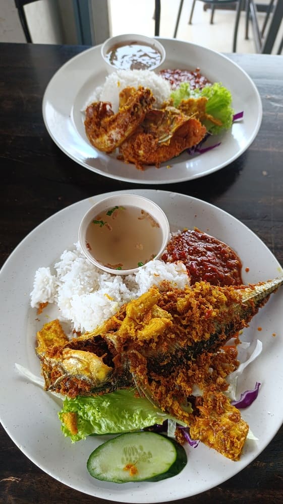 Penyetan meal with fish and with chicken