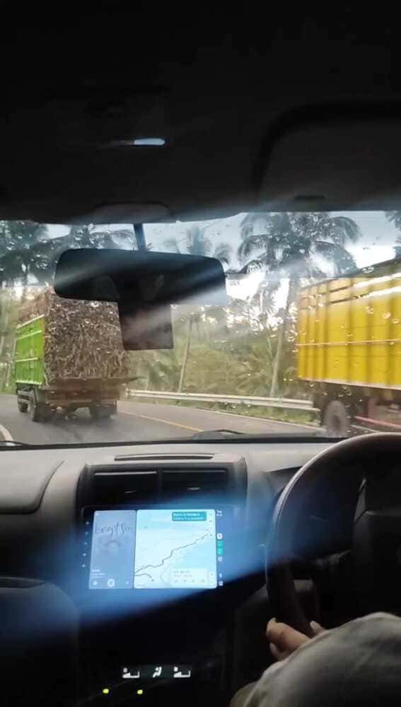 The Road to Tumpak Sewu