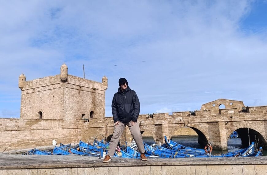 Simon posing on top of the Walls of Sqala du Port in Essaouira