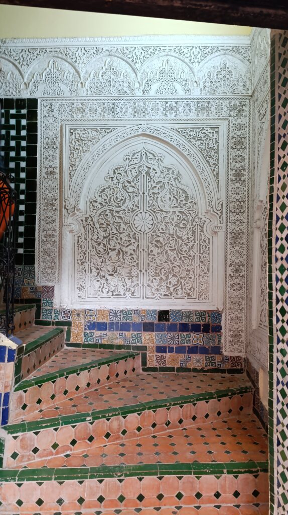 Intricately engraved wall